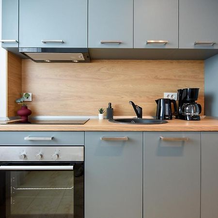 Eye Candy Romexpo 2-Bedroom With Free Parking ブカレスト エクステリア 写真
